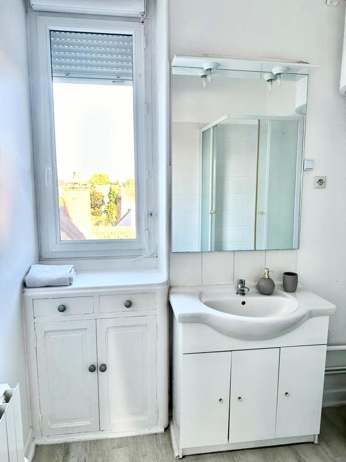 Appartement Moderne Vierzon Exteriér fotografie